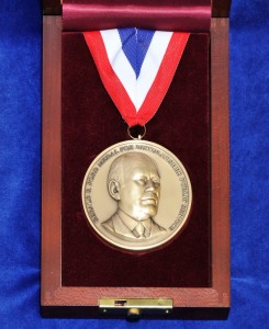 Distinguished-Service-Award2-817x1000